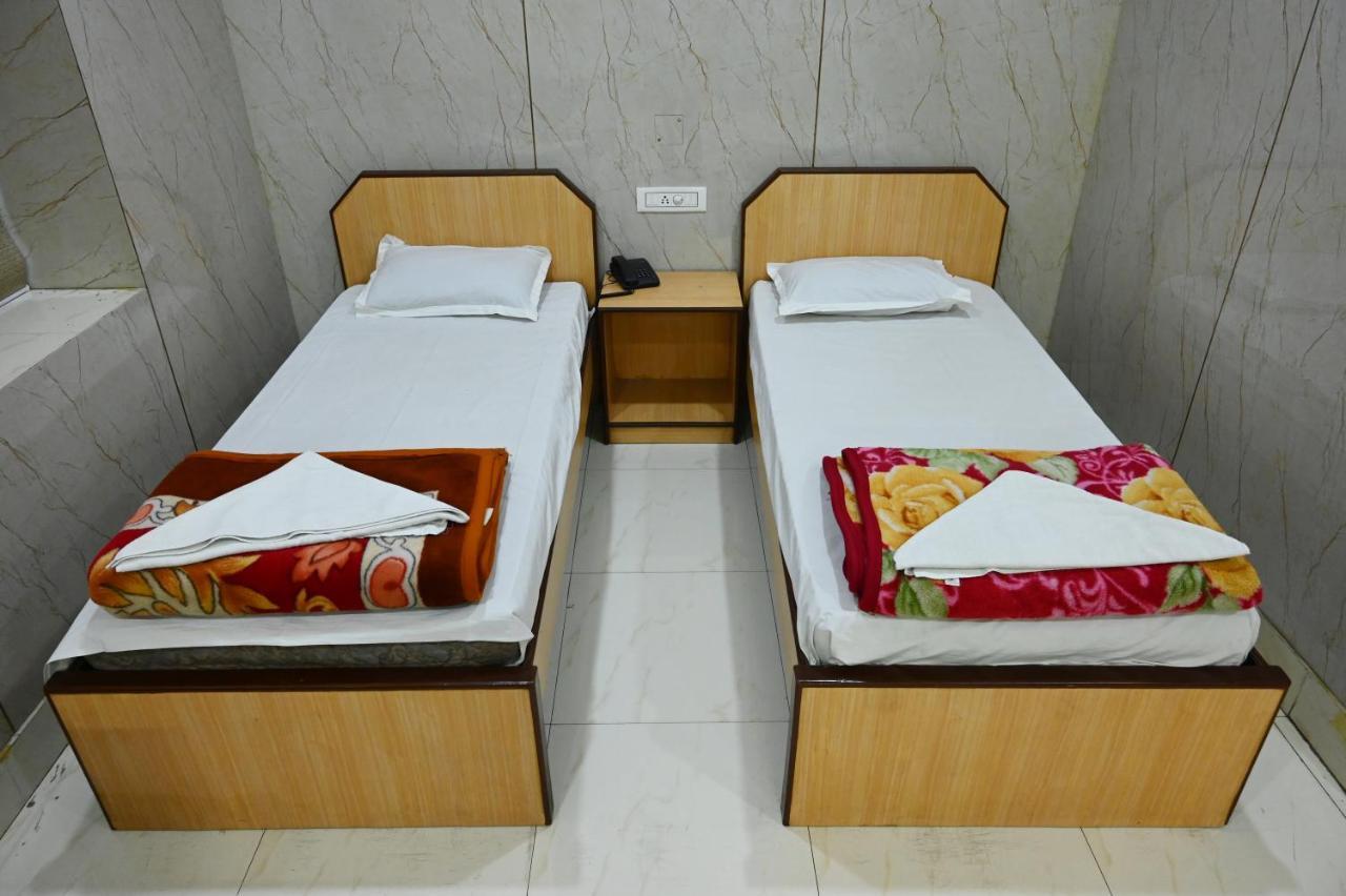 Hotel Komala Vilas 콜카타 외부 사진